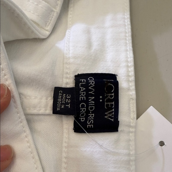 J. Crew Tall curvy mid-rise flare crop jean in signature stretch Size 32 Tall - Picture 7 of 13